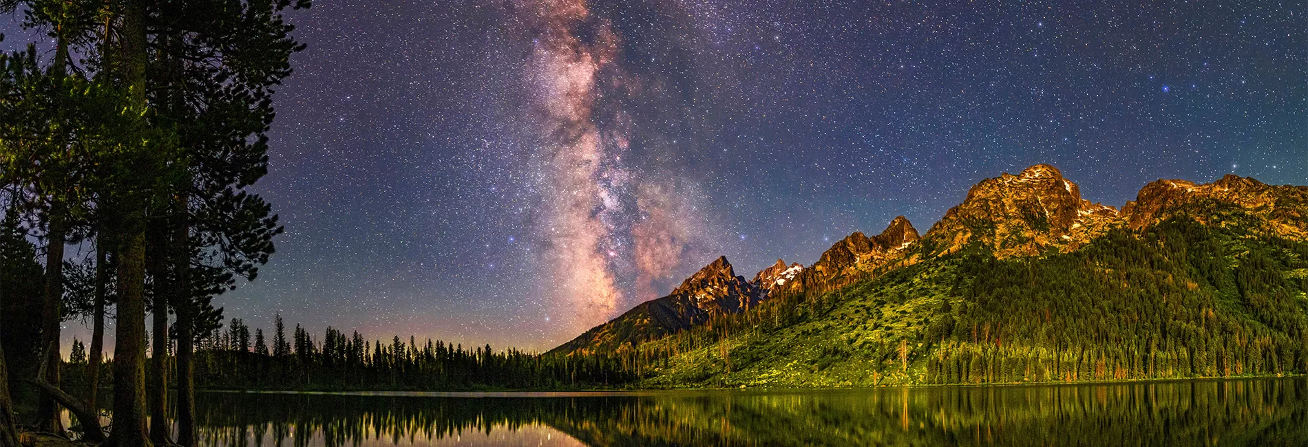 Babak Tafreshi,  Photographer 
Earth After Dark